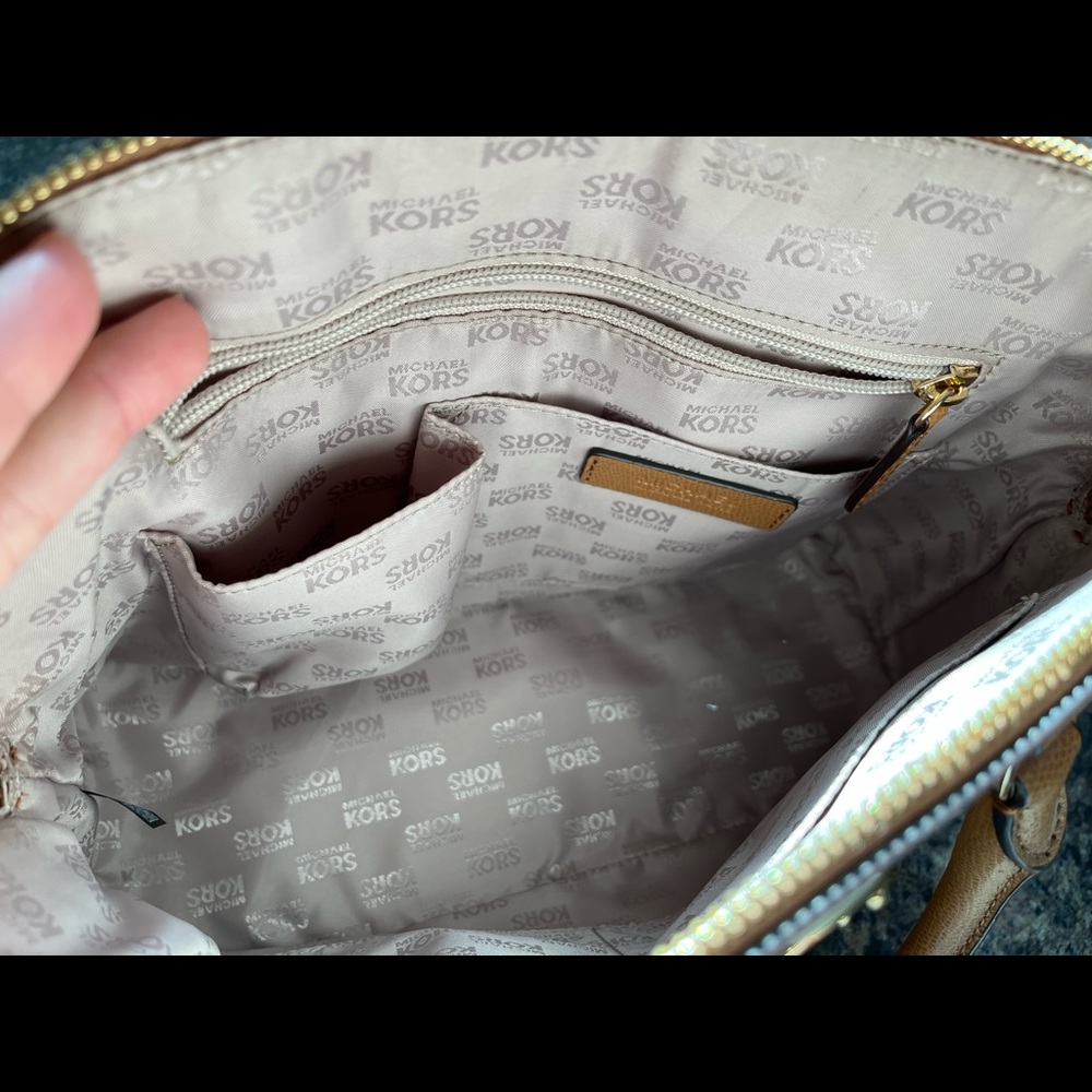 Brand new never carried Michael Kors - Picture 7 of 9